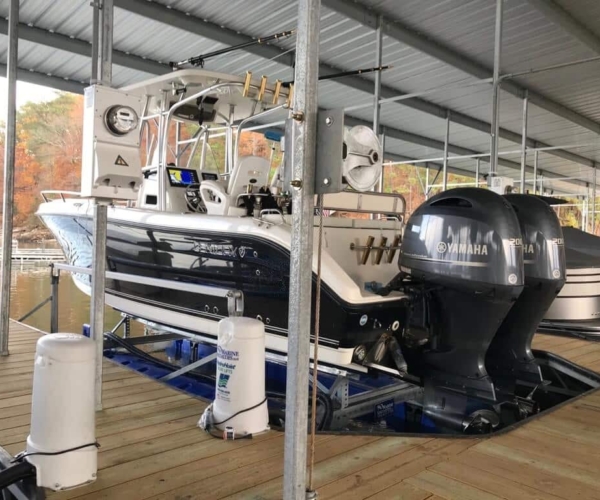 boat lift manufacturers at Lake Lanier