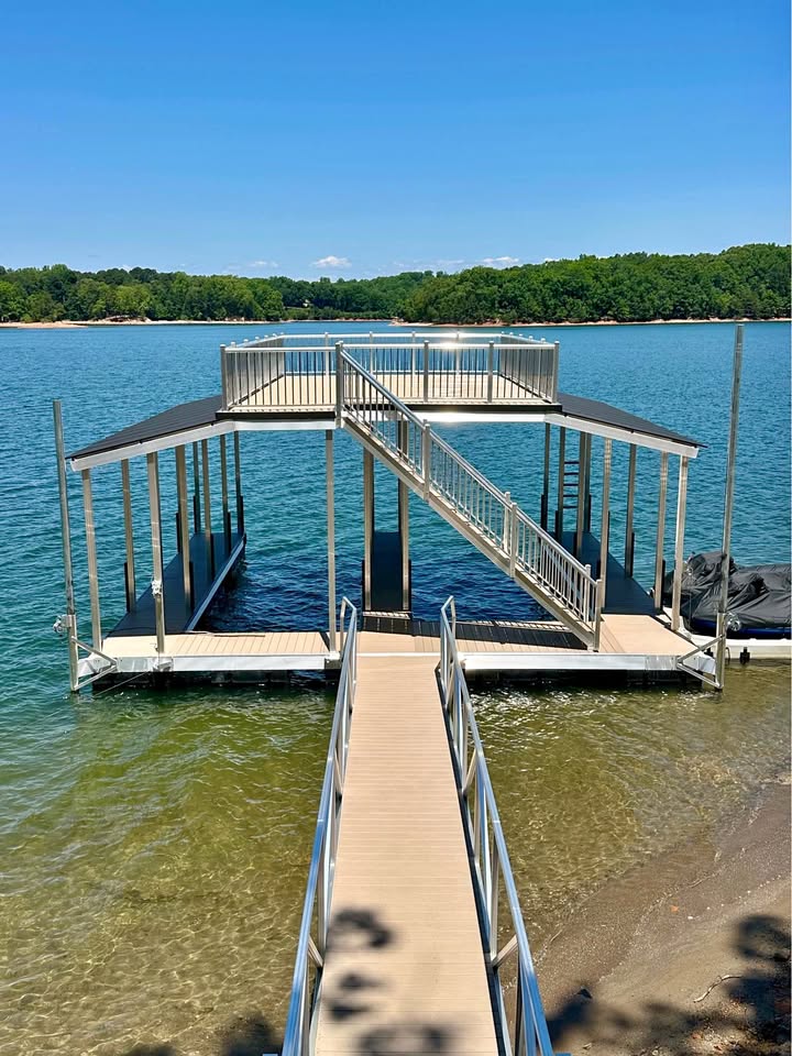 š„Almost New 32x32' Double Slip Aluminum KMC Dock With Sundeck Lake Lanierš„- $88,995 -