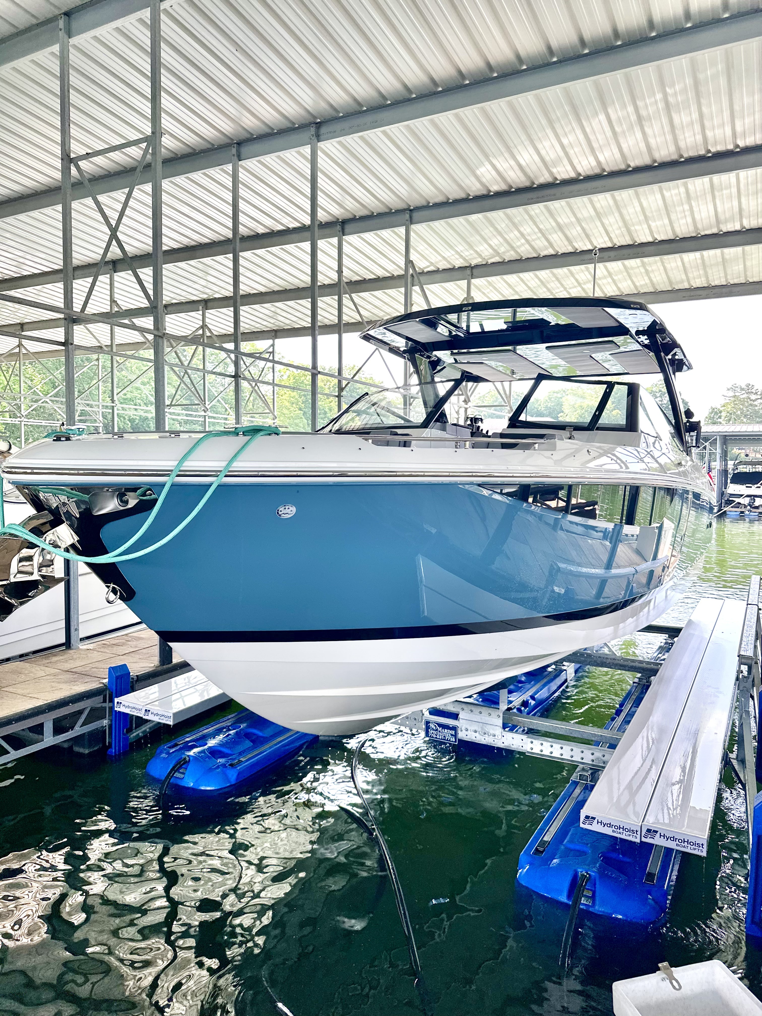 Hydrohoist boat lift companies near Lake Allatoona